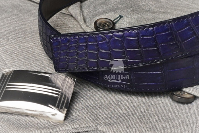 Replacement belt straps tailored to customers’ Hermes buckles
